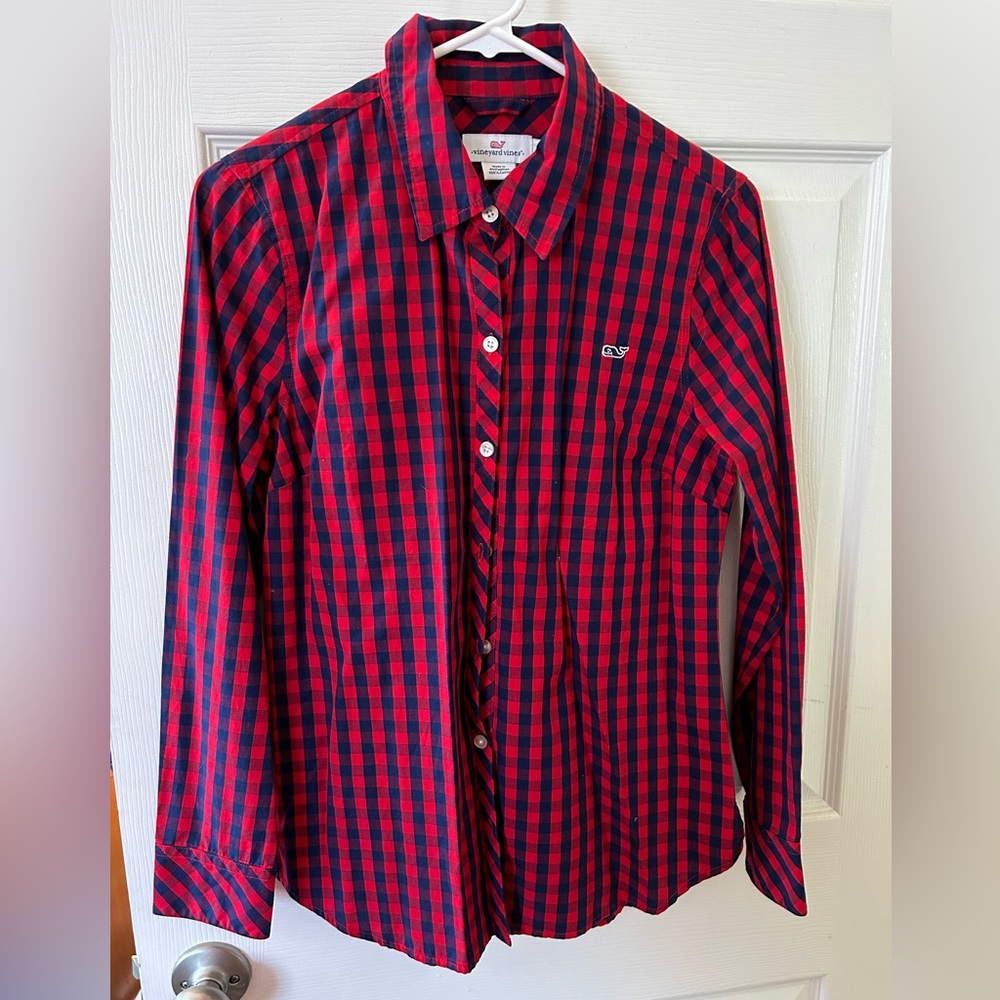 Vineyard vines size 4
